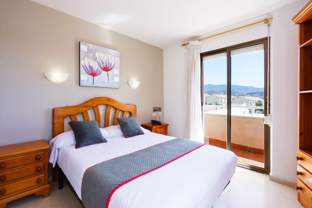Oyo Hotel Costa Andaluza Ella Dış mekan fotoğraf