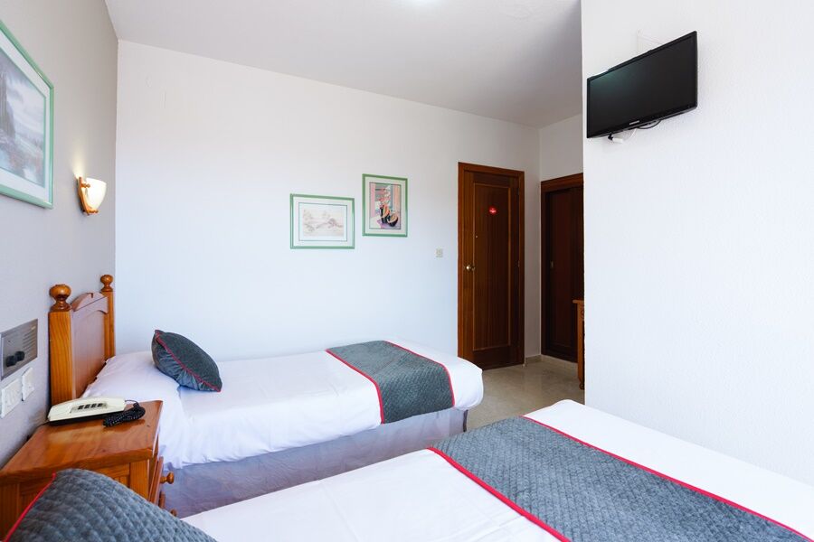 Oyo Hotel Costa Andaluza Ella Dış mekan fotoğraf